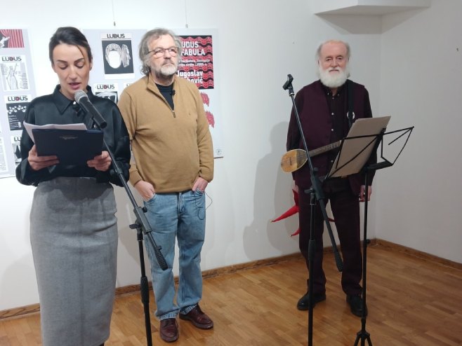 Изложба илустрација и карикатура аутора Југослава Влаховића - Фото: РТРС