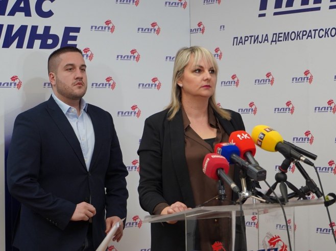 Мирна Савић Бањац и Небојша Дринић Мирна Савић Бањац и Небојша Дринић - Фото: РТРС