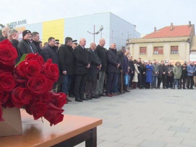 Борачка организација Бијељине прославила крсну славу Света Три Јерарха Борачка организација Бијељине прославила крсну славу Света Три Јерарха - Фото: РТРС