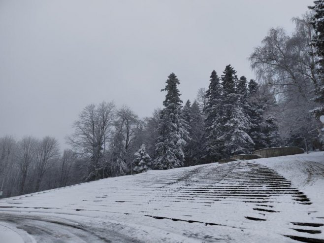 Упозорење на ниску температуру током ноћи, очекује се и минус 15