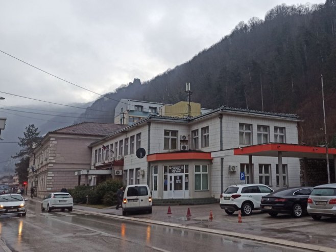 Екипа РТРС-а у Братунцу и Зворнику уочи избора: За неке дан "Д", за неке обичан дан