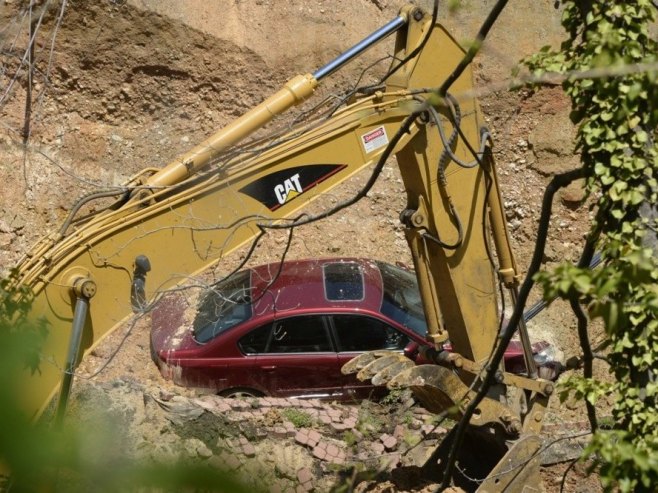 Клизиште, илустрација (Фото: EPA/MICHAEL REYNOLDS) - 