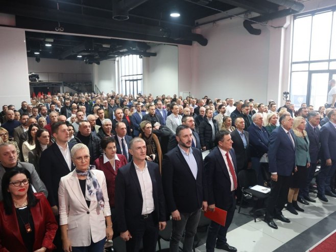 Изборна конференција Градског одбора СНСД-а Бањалука (ФОТО)