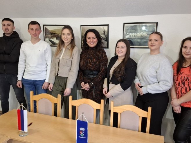 Стипендије у Језеру - Фото: РТРС