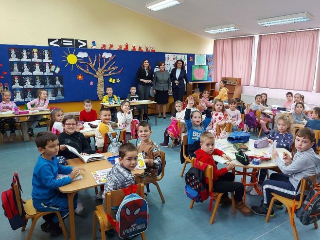 Путем електронског система до сада уписано 8.693 првачића