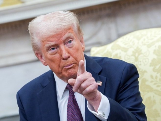 Доналд Трамп (Фото: EPA-EFE/CHRIS KLEPONIS) - 