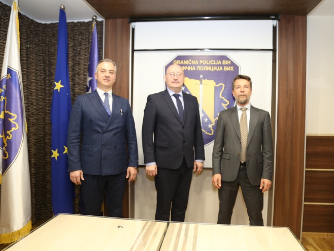 Директор Купрешаковић са представницима ЕУ Директор Купрешаковић са представницима ЕУ - Фото: Уступљена фотографија