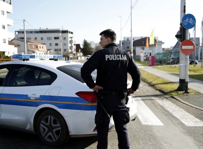 Полиција Хрватске (фото: EPA-EFE/ANTONIO BAT) Полиција Хрватске (фото: EPA-EFE/ANTONIO BAT) -