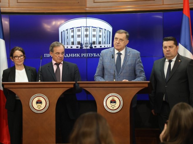 Додик на конференцији за новинаре Додик на конференцији за новинаре - Фото: predsjednikrs.rs/Borislav Zdrinja