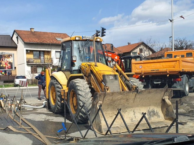 Радови Водовода на транзиту Радови Водовода на транзиту - Фото: РТРС