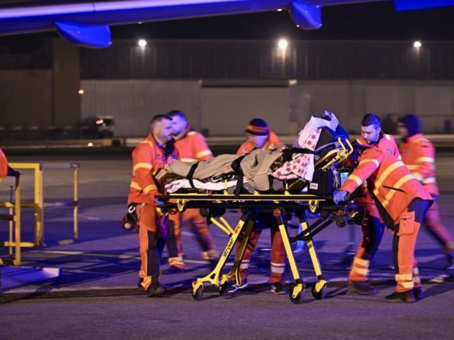 Долазак повријеђених Македонаца у Будумпешту (Фото: EPA-EFE/Peter Lakatos) Долазак повријеђених Македонаца у Будумпешту (Фото: EPA-EFE/Peter Lakatos) -