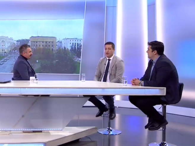 Илић-Берјан: Шмит треба да оде; Генерације које долазе морају знати преко чега Српска неће прећи