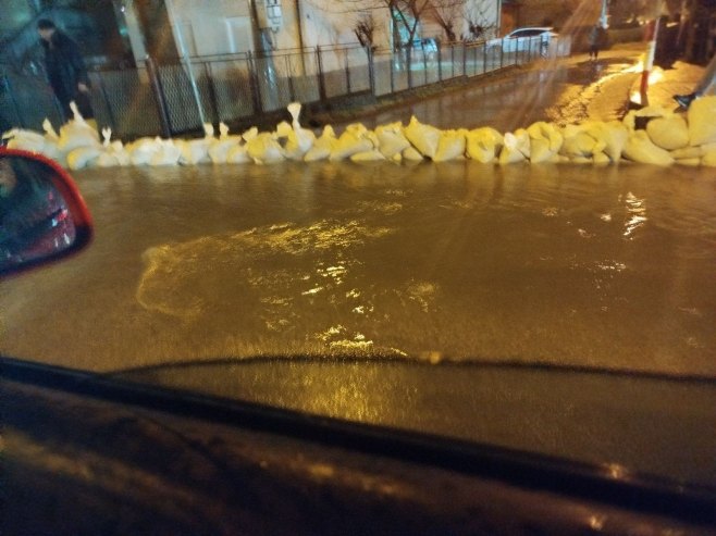 Poplava, Derviši (foto: RTRS)