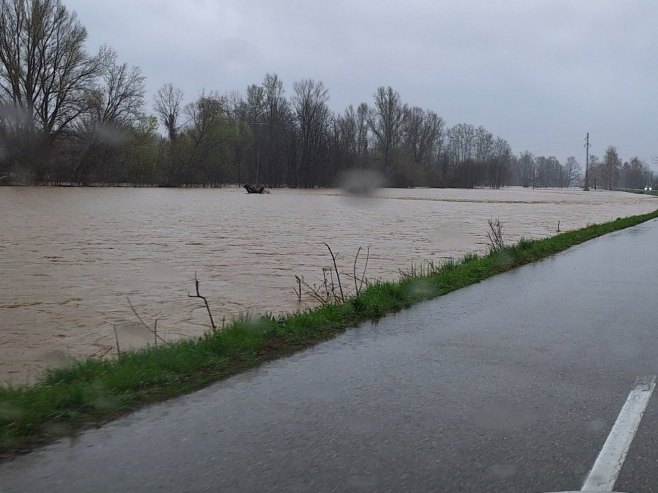 Поплаве у Градишци - Фото: РТРС