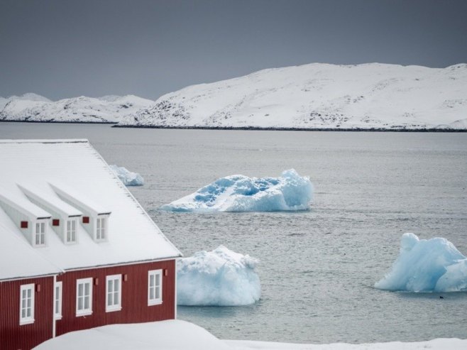 Гренланд (Фото: EPA-EFE/MADS CLAUS RASMUSSEN) - 