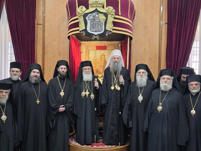 Патријарх јерусалимски Теофило угостио Патријарха српског Порфирија (Фото: spc.rs) - 