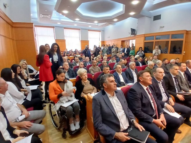 Јавна расправа (Фото: РТРС)