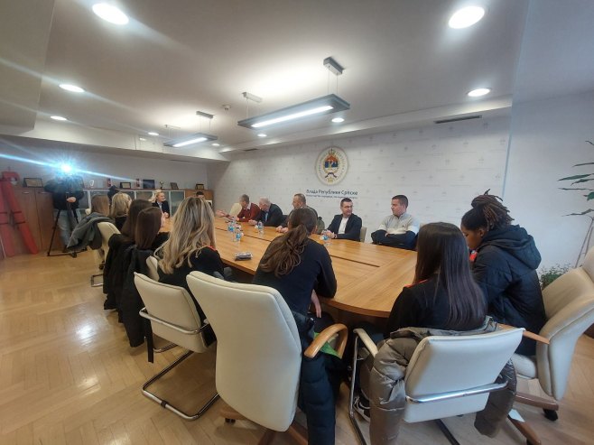 Пријем у Министарству породице омладине и спорта за кошаркашице Орлова Пријем у Министарству породице омладине и спорта за кошаркашице Орлова - Фото: РТРС