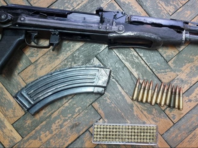 Одузето оружје (фото: ПУ Приједор) 