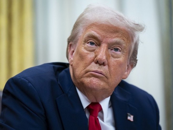 Доналд Трамп (Фото: EPA-EFE/ALEXANDER DRAGO, илустрација) - 