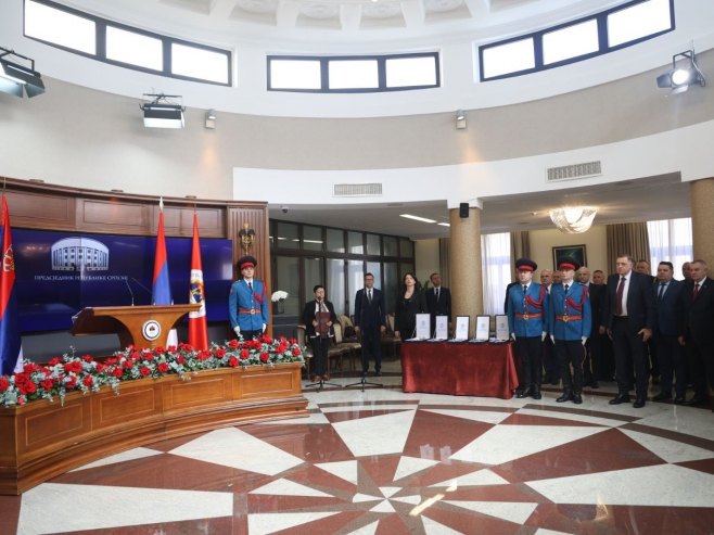 Додјела одликовања - Фото: predsjednikrs.rs/Borislav Zdrinja