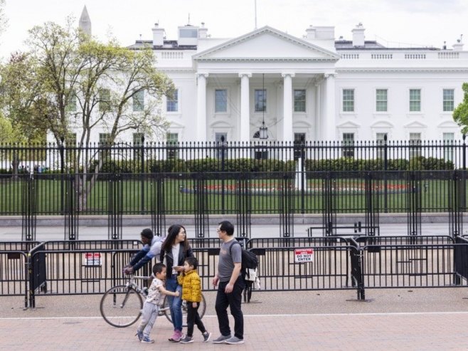 Бијела кућа (Фото: EPA-EFE/SHAWN THEW, илустрација) - 