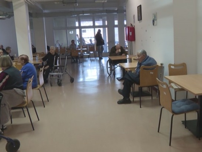 Случај из Тузле опомиње - водити рачуна о безбједности у објектима колективног боравка и становања