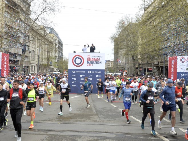 Београдски маратон (Фото: TANJUG/ RADE PRELIĆ) Београдски маратон (Фото: TANJUG/ RADE PRELIĆ) -