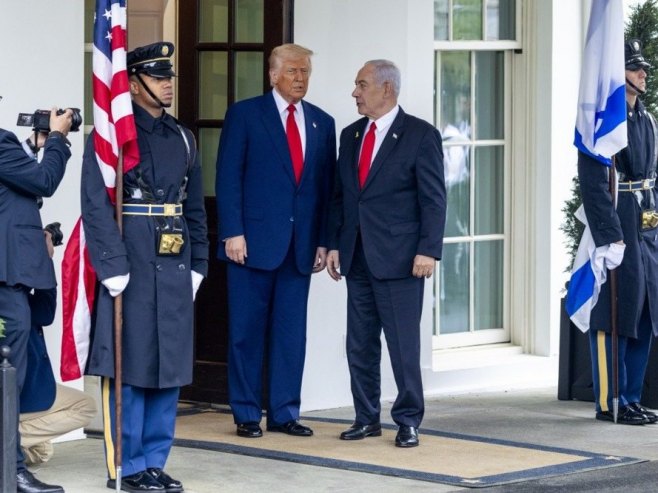 Трамп и Нетанијаху (фото: EPA-EFE/SHAWN THEW) - 