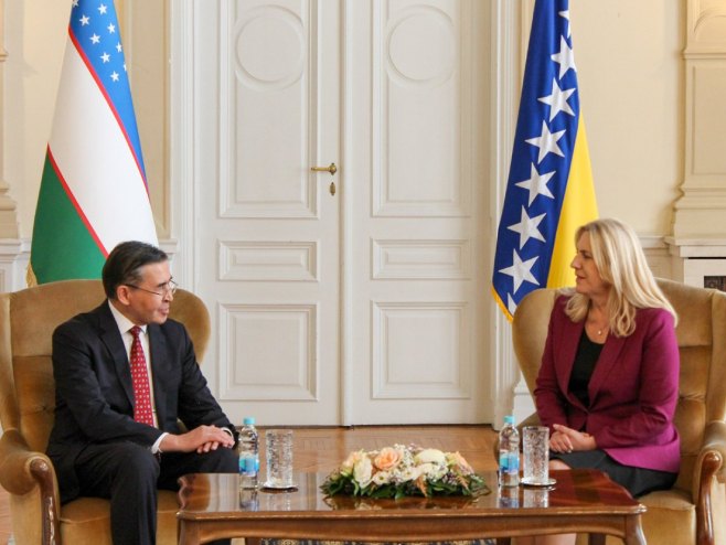 Цвијановић примила акредитивно писмо амбасадора Републике Узбекистан Цвијановић примила акредитивно писмо амбасадора Републике Узбекистан - Фото: РТРС