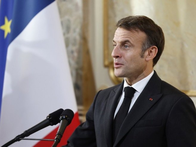 Емануел Макрон (фото: EPA-EFE/PETER KLAUNZER) - 