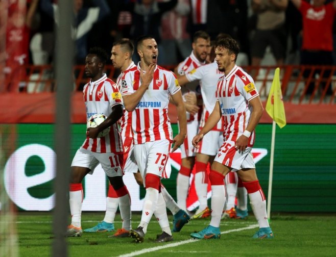 Фудбалери Црвене звезде (Фото: EPA-EFE/ANDREJ CUKIC, илустрација) - 