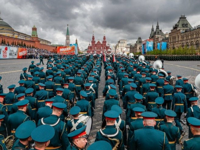 Парада у Москви (фото: EPA-EFE/YURI KOCHETKOV - илустрација) Парада у Москви (фото: EPA-EFE/YURI KOCHETKOV - илустрација) -