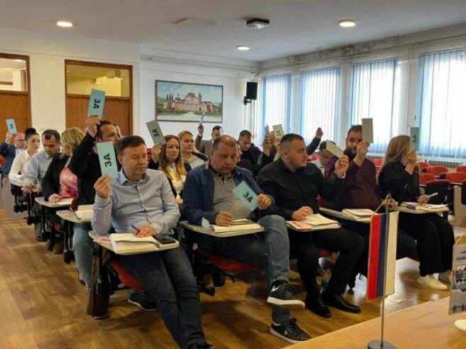 Пета редовна сједница Скупштине општине (фото: RTV-KD Kozarska Dubica) Пета редовна сједница Скупштине општине (фото: RTV-KD Kozarska Dubica) -