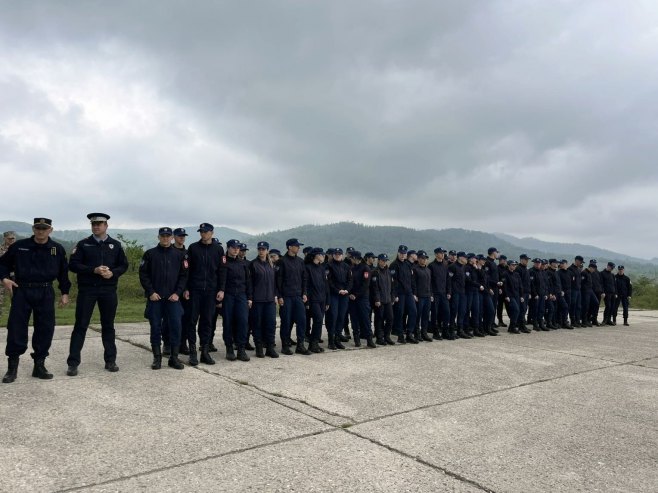 У Центру за обуку у Залужанима свечана промоција кадета