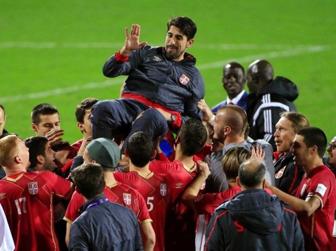 Veljko Paunović (Foto: EPA/JOHN COWPLAND) 