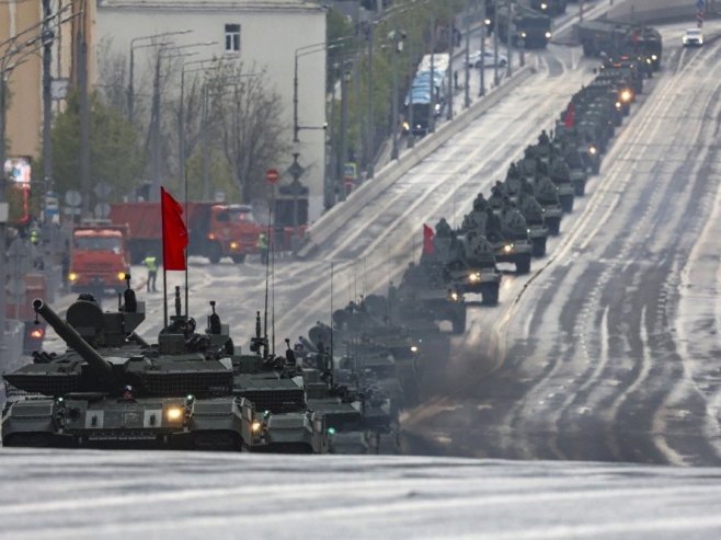 Проба за параду поводом Дана побједе, Москва (фото: EPA-EFE/MAXIM SHIPENKOV) Проба за параду поводом Дана побједе, Москва (фото: EPA-EFE/MAXIM SHIPENKOV) -