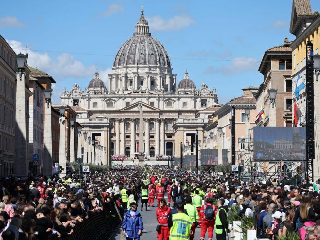 Ватикан (Фото: EPA-EFE/MASSIMO PERCOSSI) Ватикан (Фото: EPA-EFE/MASSIMO PERCOSSI) -