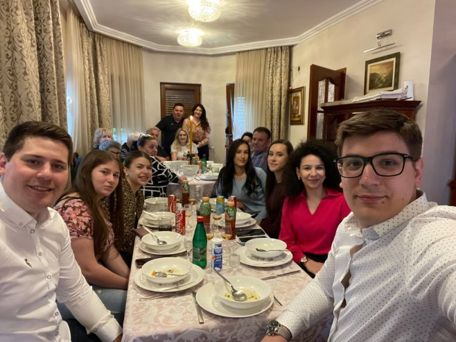 Прослава Ђурђевдана (фото: x.com/nenad_stevandic) Прослава Ђурђевдана (фото: x.com/nenad_stevandic) -