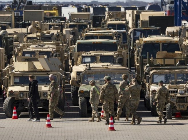 Врховни суд одобрио Трампову забрану трансродним особама да служе у војсци