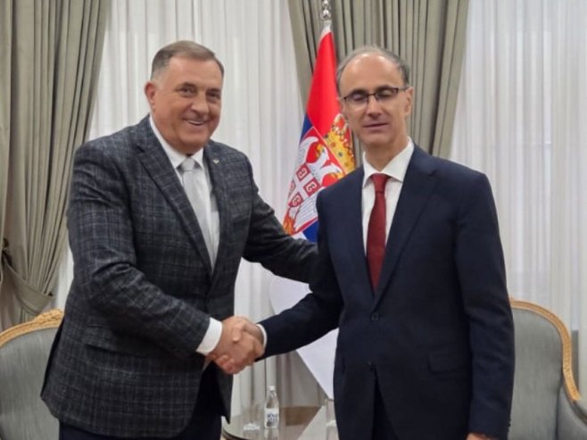 Предсједник Српске са премијером Србије: Важно да будемо јединствени и усмјерени ка заједничким циљевима (ФОТО)