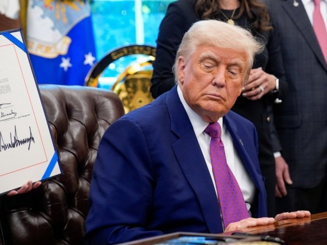 Трамп објавио: Крај рата између Индије и Пакистана