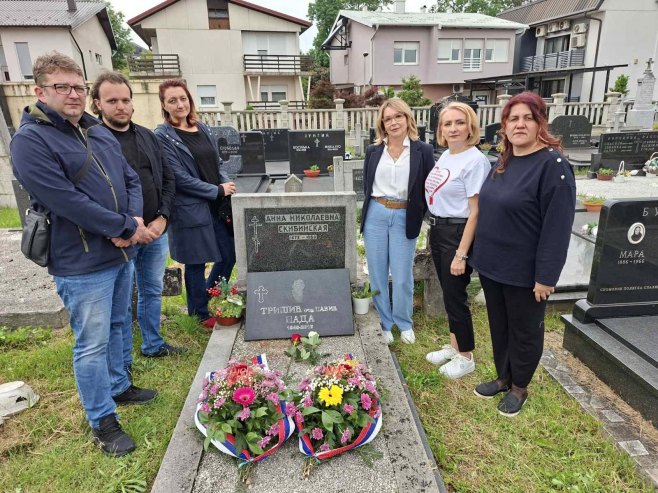 Обиљежен 12. мај, Дан сестринства - положени вијенци на гроб Наде Тришић
