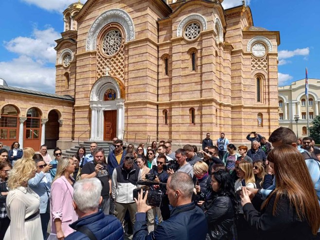 Протест родитеља дјеце која похађају приватне вртиће због нередовне исплате субвенција Протест родитеља дјеце која похађају приватне вртиће због нередовне исплате субвенција - Фото: РТРС