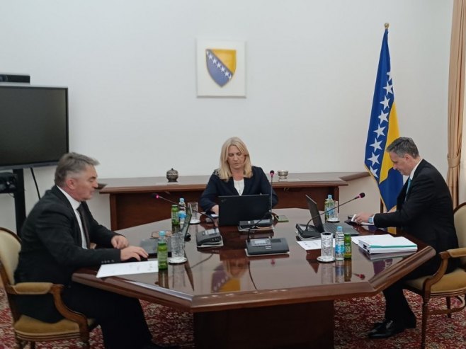 Ванредна сједница Предсједништва БиХ о буџету
