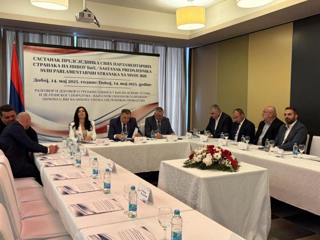 УЖИВО - Конференција за новинаре након састанка у Добоју