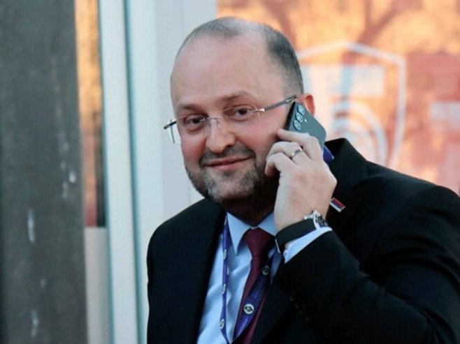 Драгичевић: Када неко ко је, по њима, неважан постане једина тема, онда је проблем у њима, а не у ономе кога називају неважним