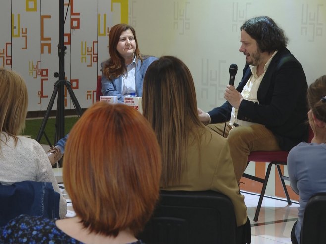 Промоција романа Мухарема Баздуља Промоција романа Мухарема Баздуља - Фото: РТРС