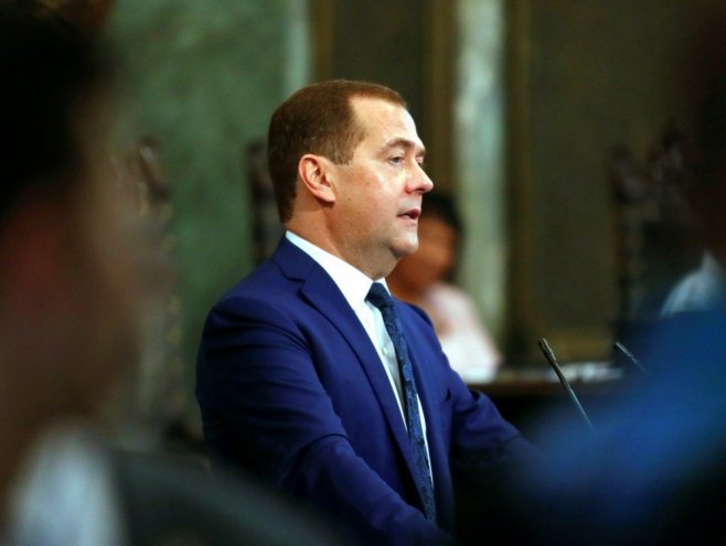 Медведев: Непријатељи треба да знају шта слиједи ако пропадну преговори