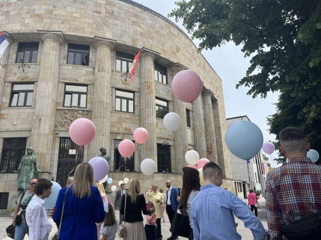У Палати Републике пријем за дјецу која су се путем Фонда солидарности лијечила у иностранству (ФОТО/ВИДЕО)